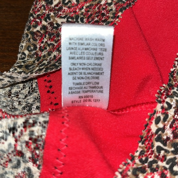 New Undies Bundle Size Small  Adrienne Vittadini and M/6 China - Picture 5 of 6